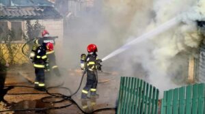 Incendiu produs la o locuință din comuna Bănești, satul Bănești.