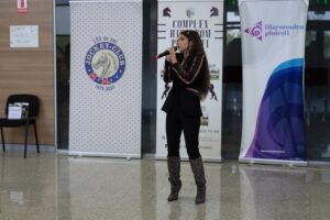 INTERVIU CU BRIANA VĂDUVA. La 17 ani, fata cunoscutului naist ROMEO VĂDUVA, are o voce de aur.” Primii mei pași în muzică au început la vârsta de 4 ani, când tatăl meu a descoperit că am abilități vocale.”