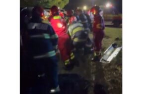 Accident rutier produs în comuna Colceag, satul Inotești.Un autoturism s-a răsturnat pe o parte, în afara părții carosabile.O femeie a ajuns la spital