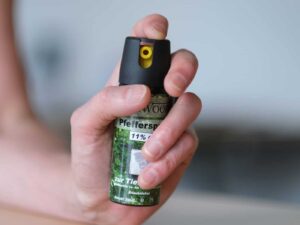 Elev cercetat pentru  folosirea  unui spray iritant lacrimogen într-un  liceu  din  Ploiești
